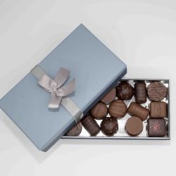 Boite Ecrin assortiment 17 chocolats variés 175grs