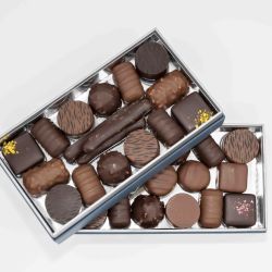Boite Ecrin assortiment 34 chocolats variés 340grs