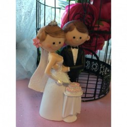 Sujet Gateau Mariage Couple Moderne Maries Avec Gateau Dragees Chocolats De Limas