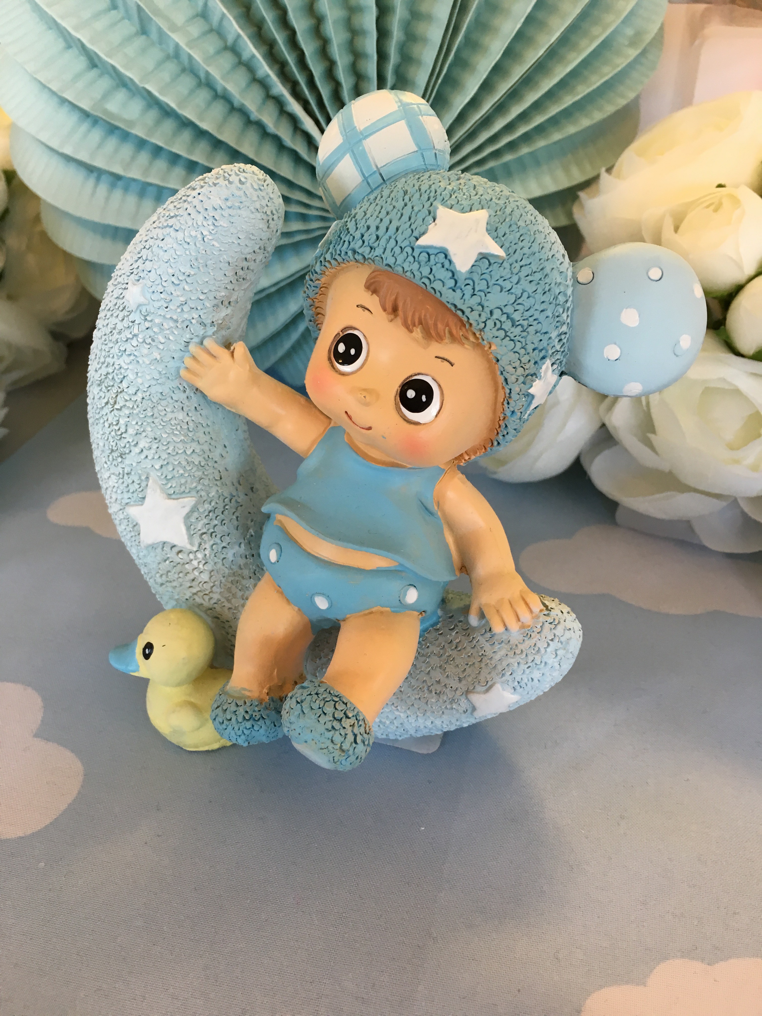 Sujet Bapteme Garcon Bebe Sur Lune Bleu Dragees Chocolats De Limas Sujet Bapteme Garcon Bebe Sur Lune Bleu Dragees Chocolats De Limas